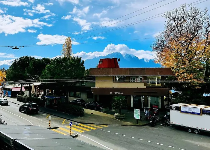 Side Apartment! 몽트뢰